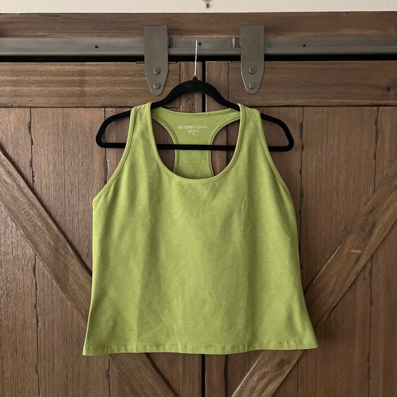 BEYOND YOGA Plus Size Spacedye Step Up Racerback Tank Top in Green Size 3X - Picture 1 of 7